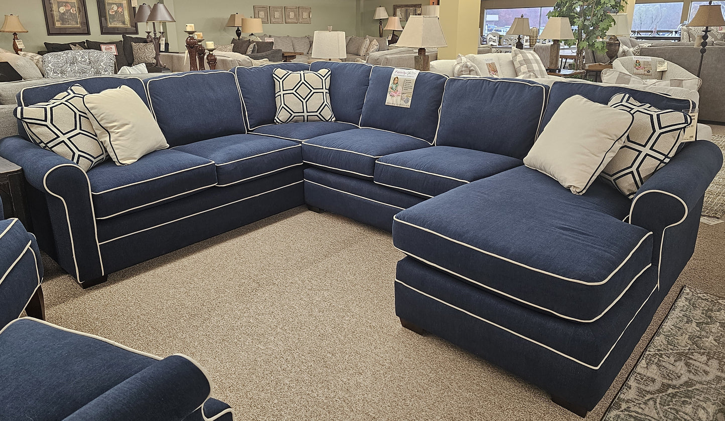 Sectional Sofa with Chaise